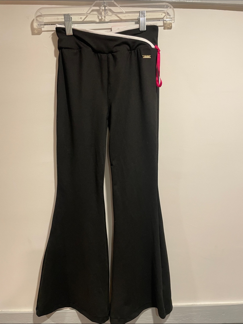 🔥NWT🔥Justice Black Flared Yoga Pants with Pink Drawstring